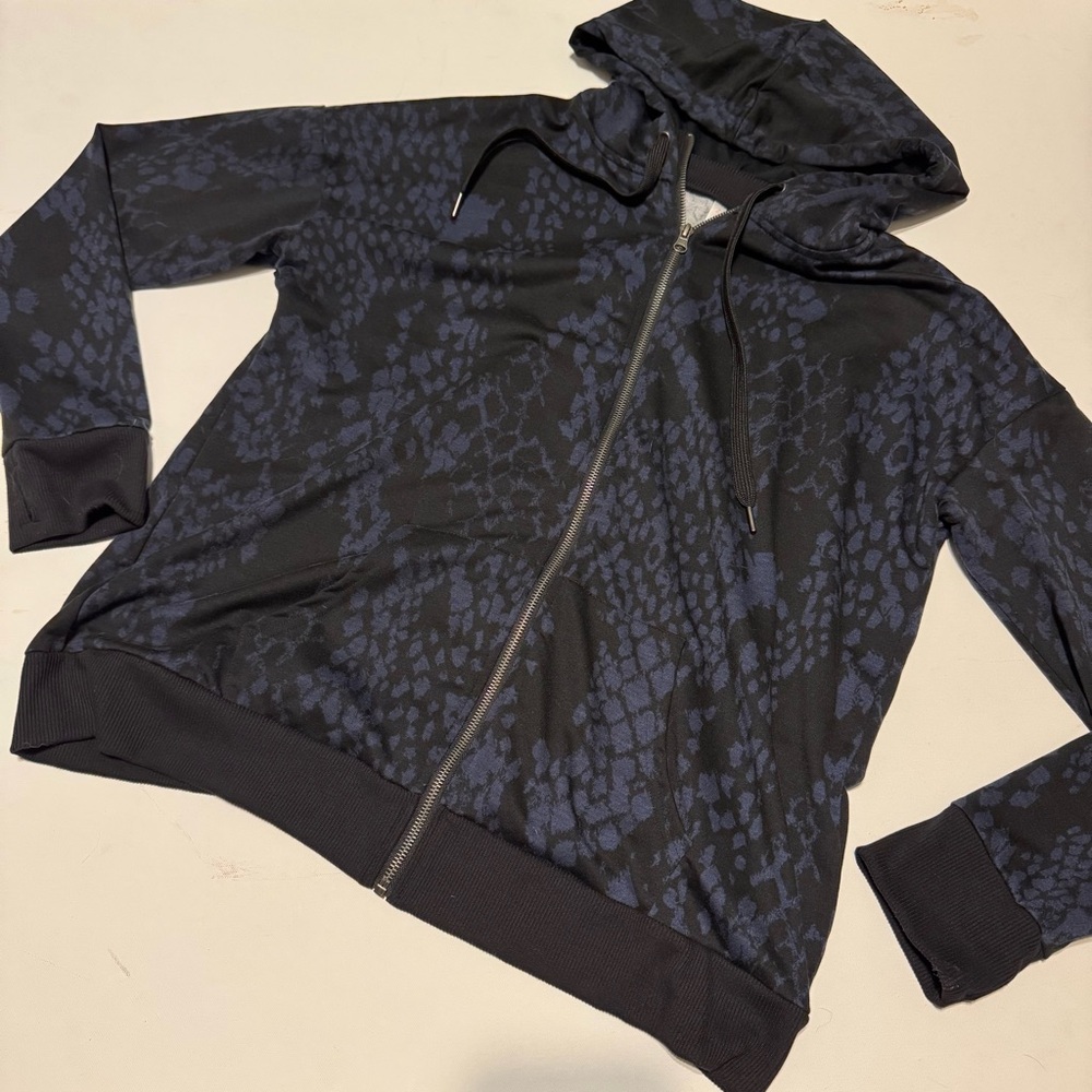 LuLaRoe Black and Blue Patterned Hoodie